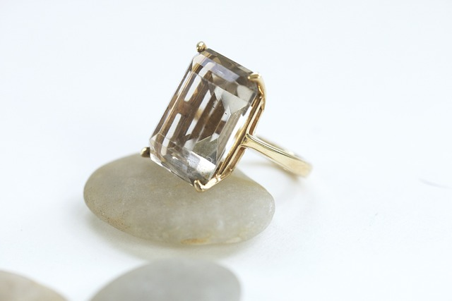 Smoky quartz ring