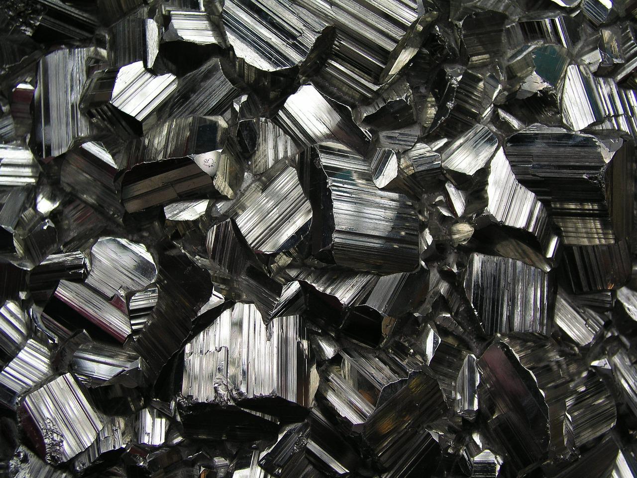 How to tell if Black Tourmaline is real?